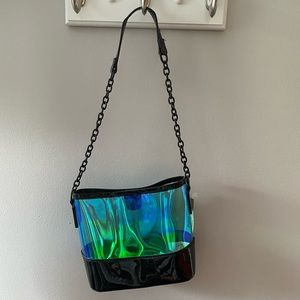 No boundaries shoulder bag. See through